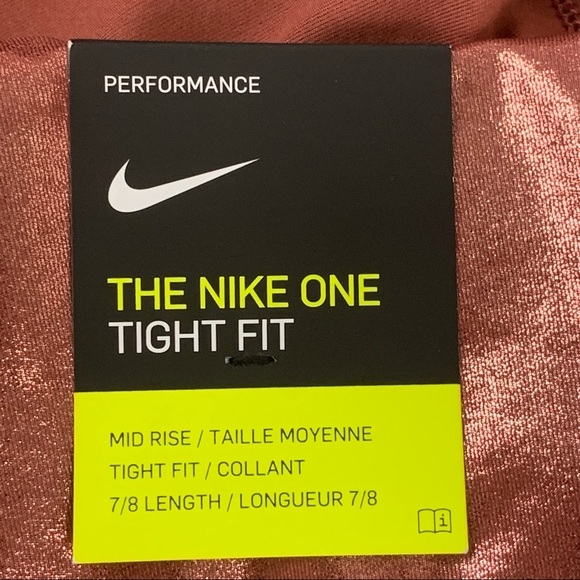 Nike Dry Performance Sportswear Leggings. S26 - Picture 3 of 9